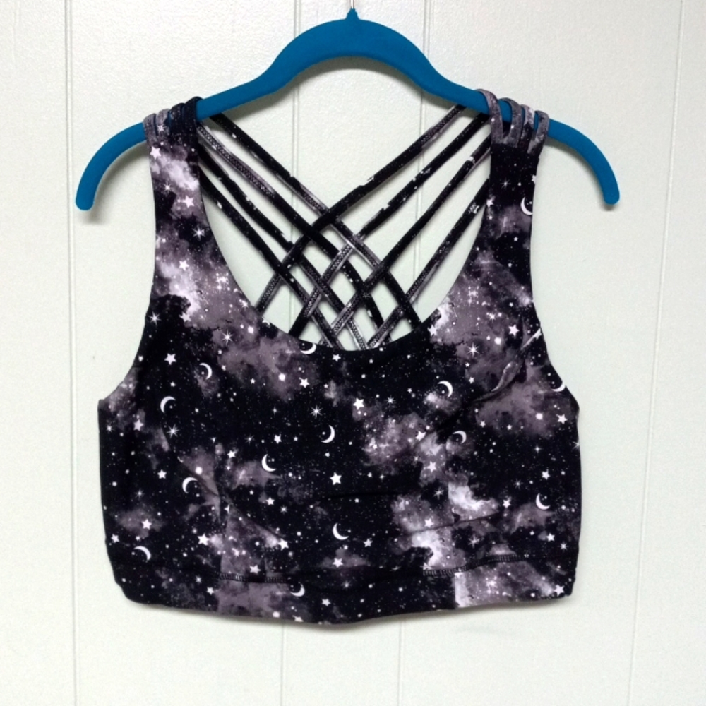 Torrid 2 celestial sports bra black white Torrid